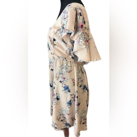 Xhilaration Flutter Sleeve Knee-Length Pink Floral Dress size L - Picture 3 of 10